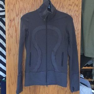 Lululemon gray jacket